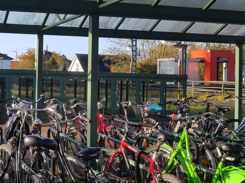 Fahrradboxen - Richtung Emmerich