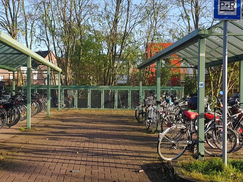 Fahrradboxen - Richtung Wesel