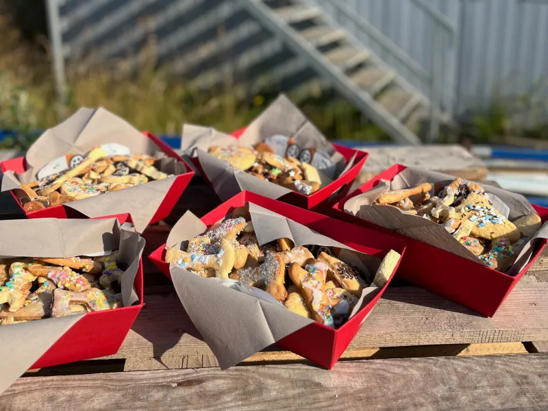 Neubau der Grundschule Hamminkeln - Plätzchen-Aktion 02.07.2025